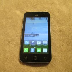 Alcatel Onetouch Straight Talk Smart Phone With Accessories
