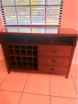 Table and buffet