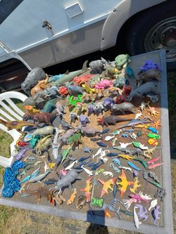  Giant Toy Animal & Dino Lot (VINTAGE!) – 395 pcs – Clean – $130 FIRM
