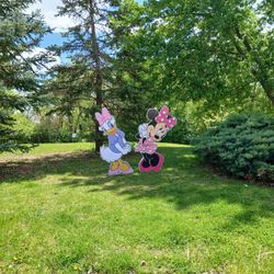 🎀 Handmade 4-Foot Standees 🎀