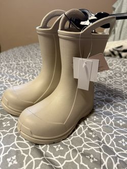 Rain boots- Girls