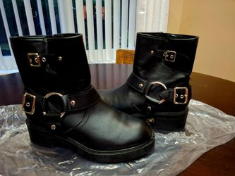 Universal Thread Women's Connor Harness Buckle Ankle Boot 7.5