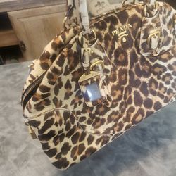 Womans Burberry Purse for Sale in Fresno, CA - OfferUp