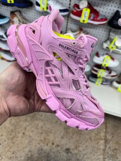 BALENCIAGA TRACK 2.0 PINK SNEAKERS SIZE 8 USED ENTRUPY VERIFIED