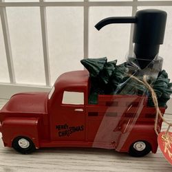 Farmhouse Truck Christmas Soap Dispenser 