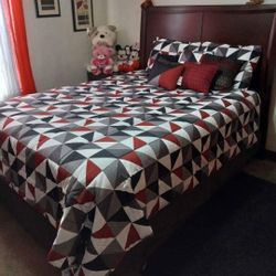 Queen Bedroom Set With Mattress