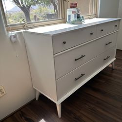 Luxury White 6 Drawer Dresser