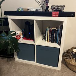 STAND TV / Shelves