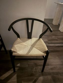 Set of 4 great condition dining chairs