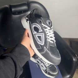 Dior sneakers 