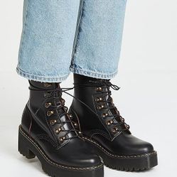 Leona Leather Heeled Boot