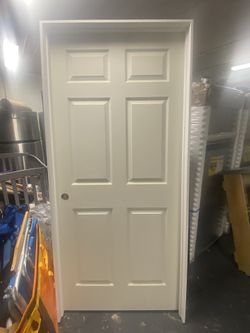 Brand New 36inch Right Handed Swing Door