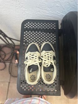 Women’s dunk low