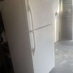 Refrigerator works great all the shelves are inside the refrigerator I Sell All the time