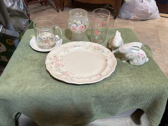 Pfaltzgraff Tea Rose pattern dishes