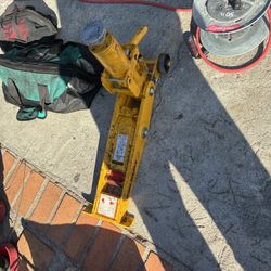 Forklift  Jack  Very Good  2 Months Use Only