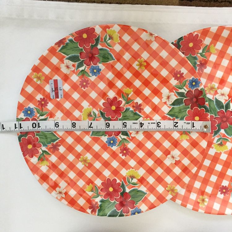 Certified International Set Of 8 Plates 11” In Diameter