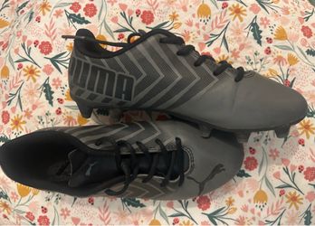 Kids PUMA Tacto I| FG/AG Black and Grey size 13y