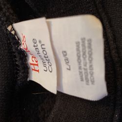 Hanes Men’s Large Black Sweater