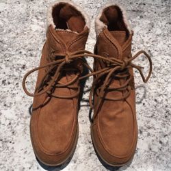 Women’s Brown Boots Faux Fur Size 8