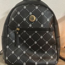 Tommy Hilfiger Mini Backpack/Purse