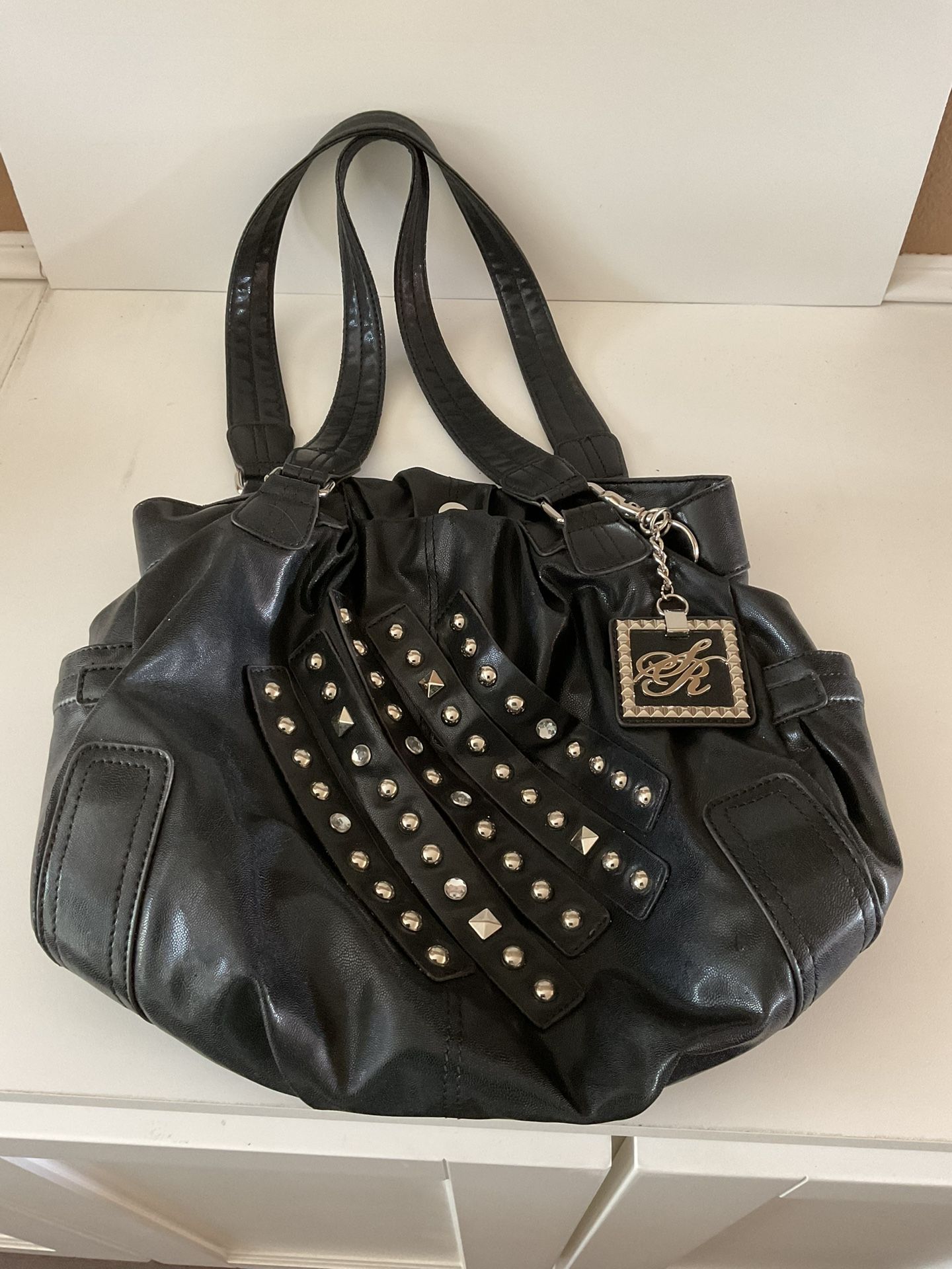 Black shoulder bag
