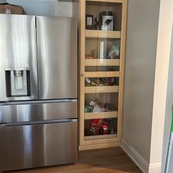 Big Cabinet With Lots Of Storage! Drawer Shelves 