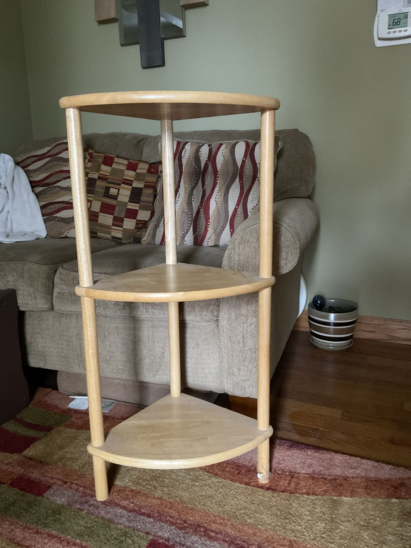 Corner wooden shelf