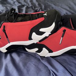 Gym Red 14’s Size 7 For Sale