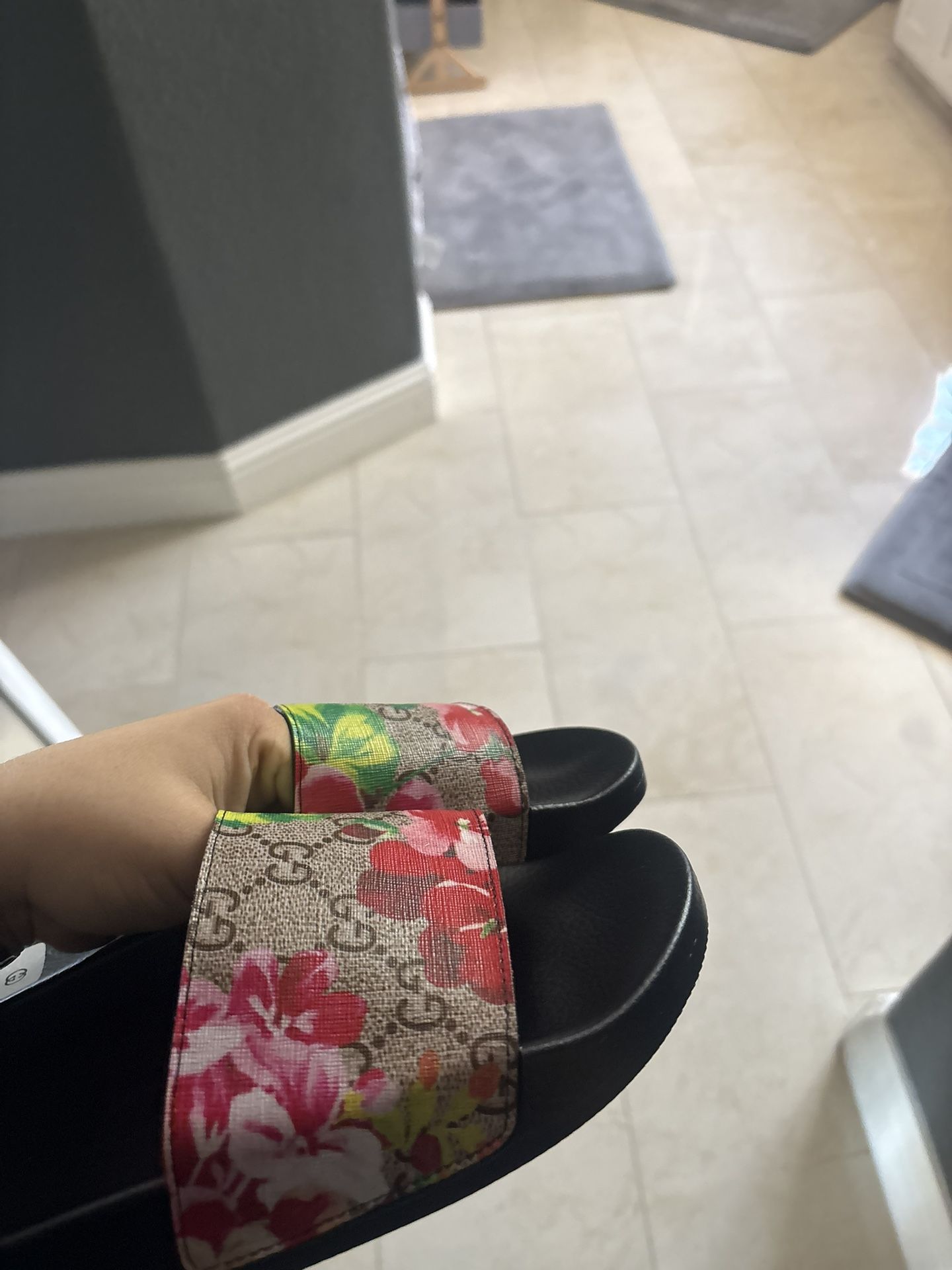 Gucci sandals