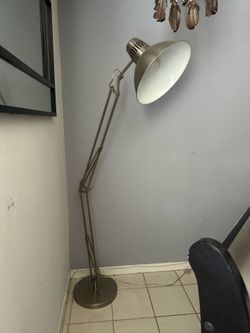 Adjustable lamp