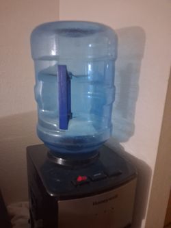 Water Dispenser