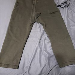 Essential Fear Of God Pants Size Small