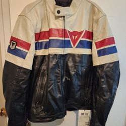 DAINESE 8 TRACK LEATHER JACKET BLACK ICE RED COLOR SIZE 58