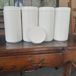 100 oz / 4 For $1.00 Plastic  Containers With Lids