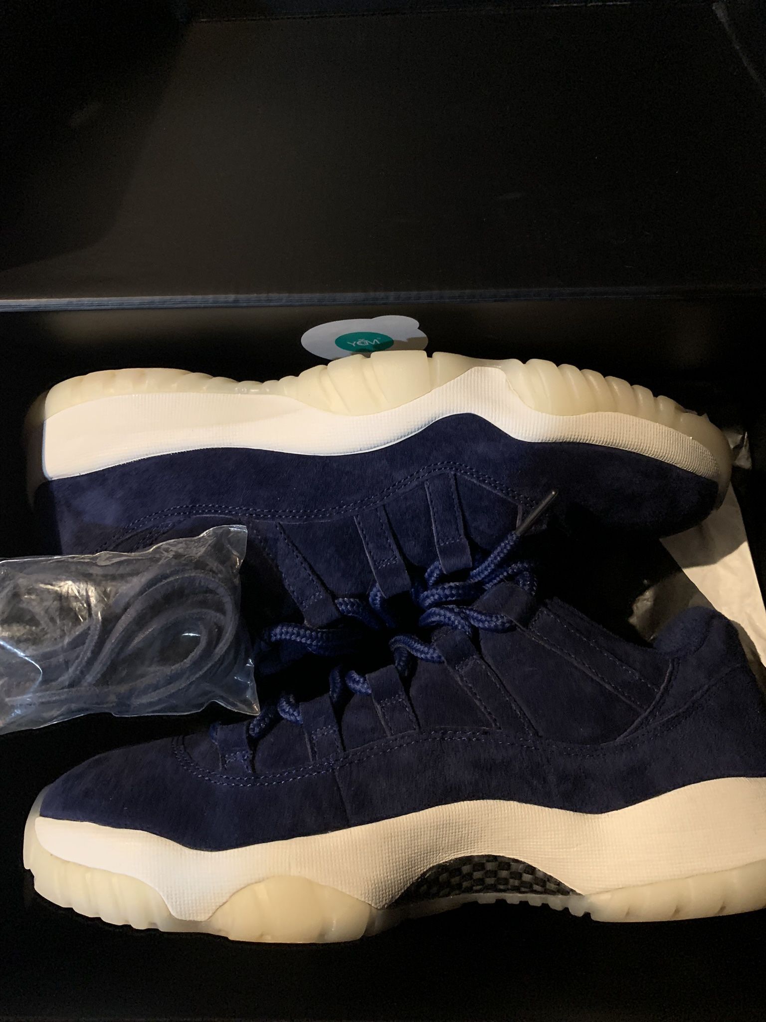 Jordan 11s