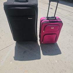 Suitcase  Black W Hamdle Small Pink 1  250 PAID 