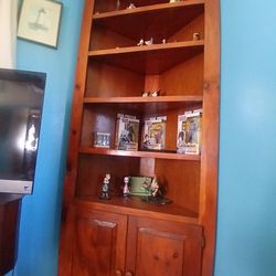 corner Hutch Vintage Mint