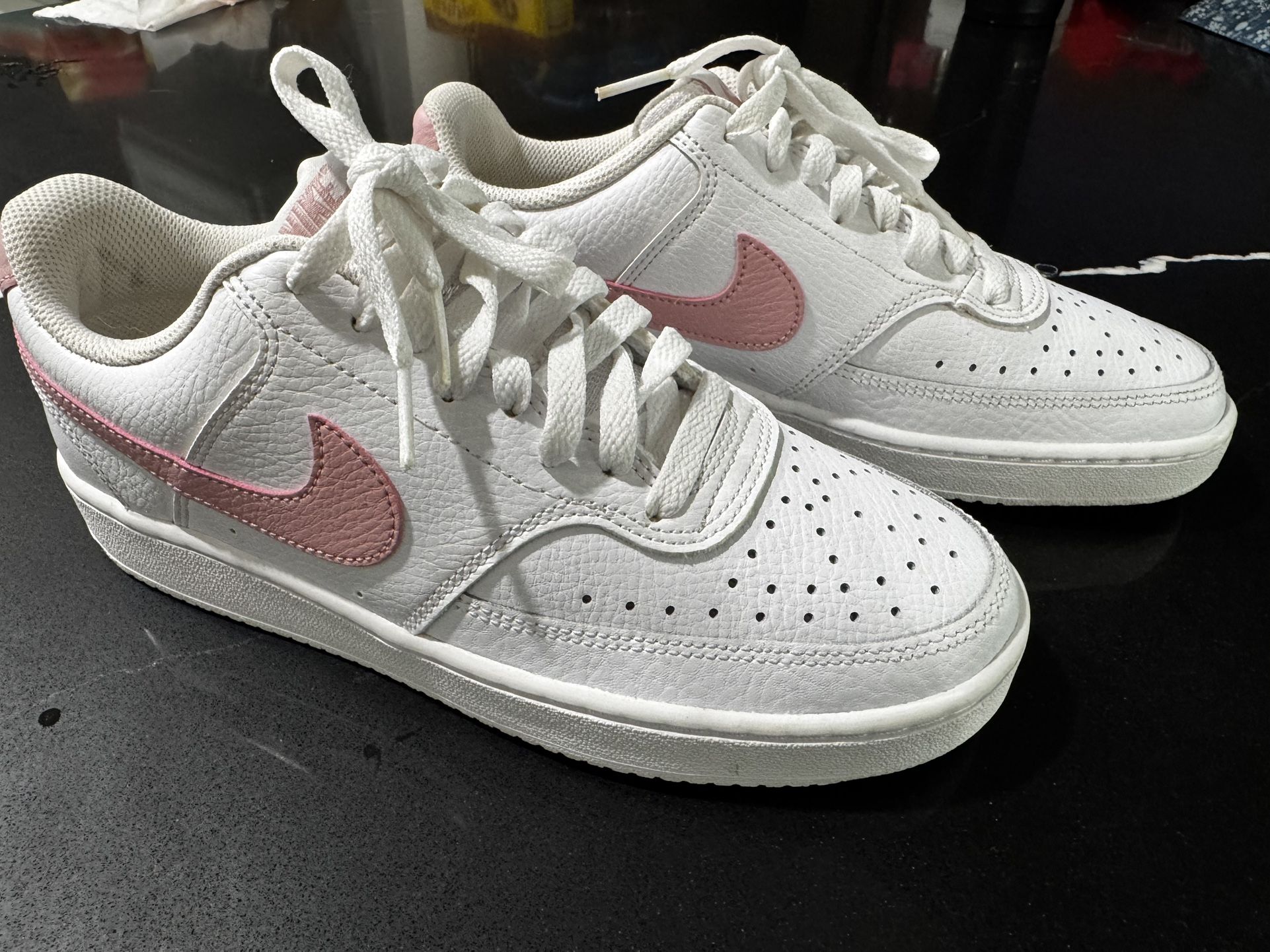 Nike Court Vision Low Women’s