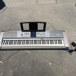 portable grand dgx - 505 yamaha keyboard