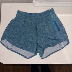 Lululemon Tracker V Short 4" Heathered Blue