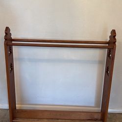 Vintage Double Quilt Blanket Afghan Throw Wooden Rack 