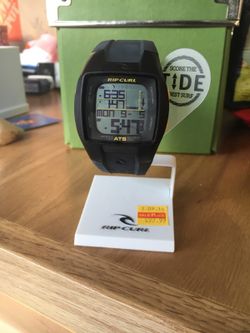 Rip curl pipeline store world tide watch