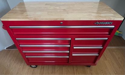 Husky tool storage (Red)