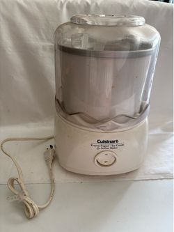 Like new Cuisinart Frozen Yogurt and Ice Cream Maker