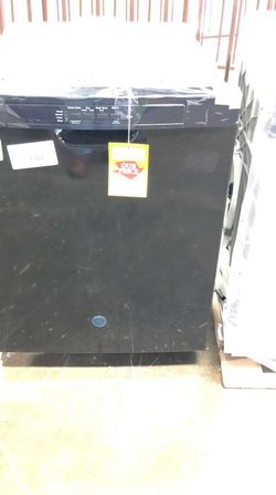 Brand New GE Dishwasher (Model:GDF510PGMBB) DP
