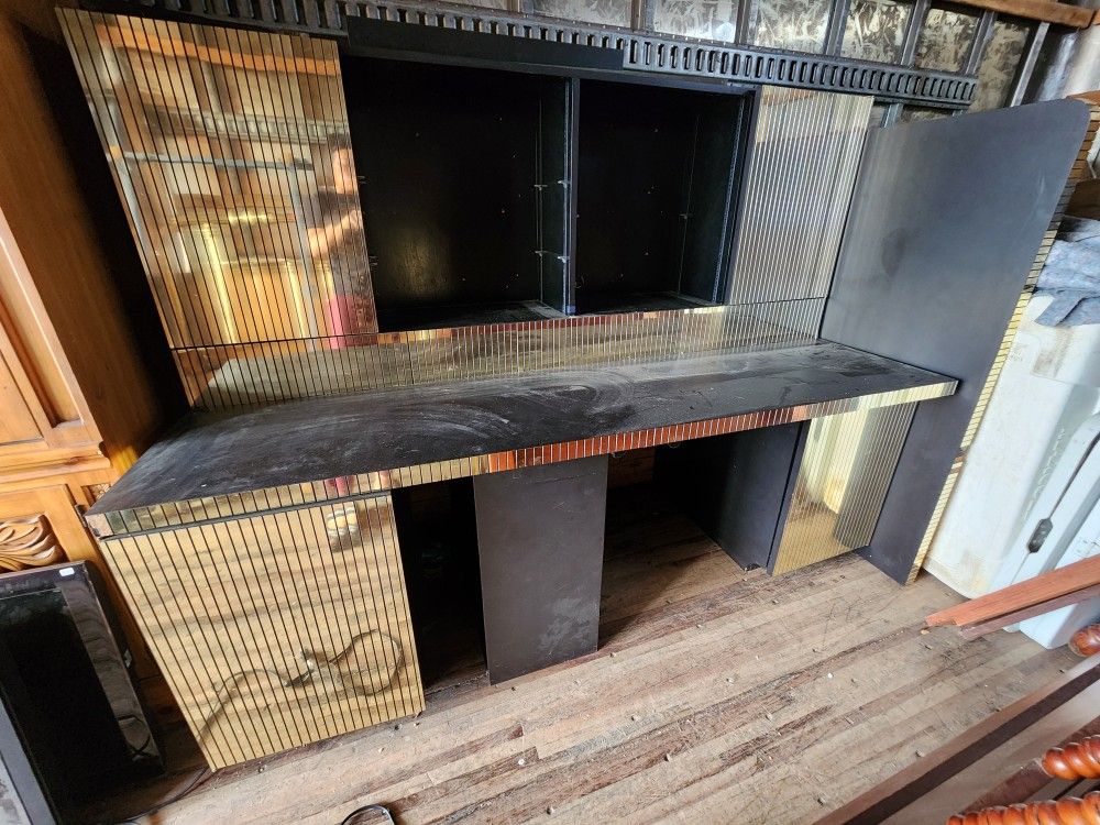 Disco Desk (L-shaped with Floating Hutch)
