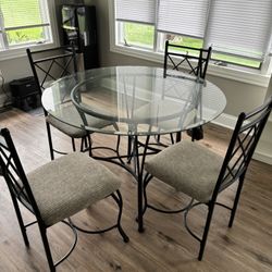 Glass Circle Table &Chairs 