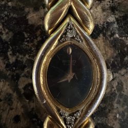 Seiko Women Dress Watch. 4N00-5979 R0, 241690