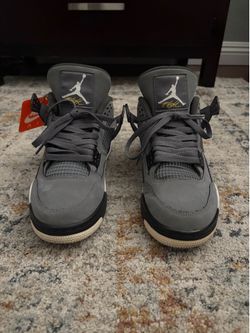 Jordan 4 Cool Grey 2019 Size 9.5 Mens